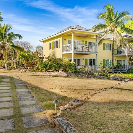 Aparthotel Pineapple Fields Governor's Harbour Esterno foto
