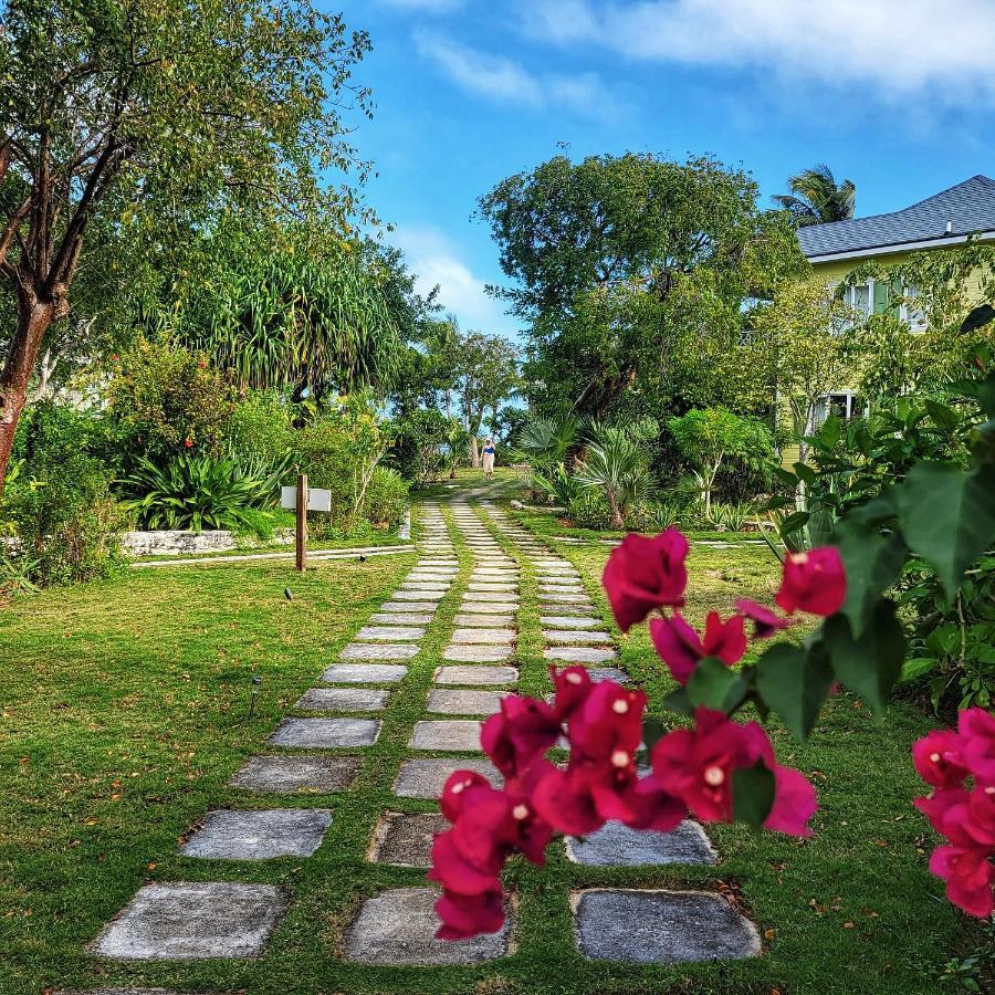Aparthotel Pineapple Fields Governor's Harbour Esterno foto