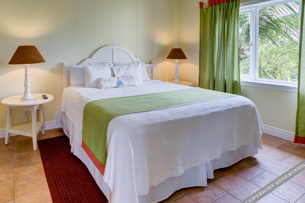 Aparthotel Pineapple Fields Governor's Harbour Esterno foto