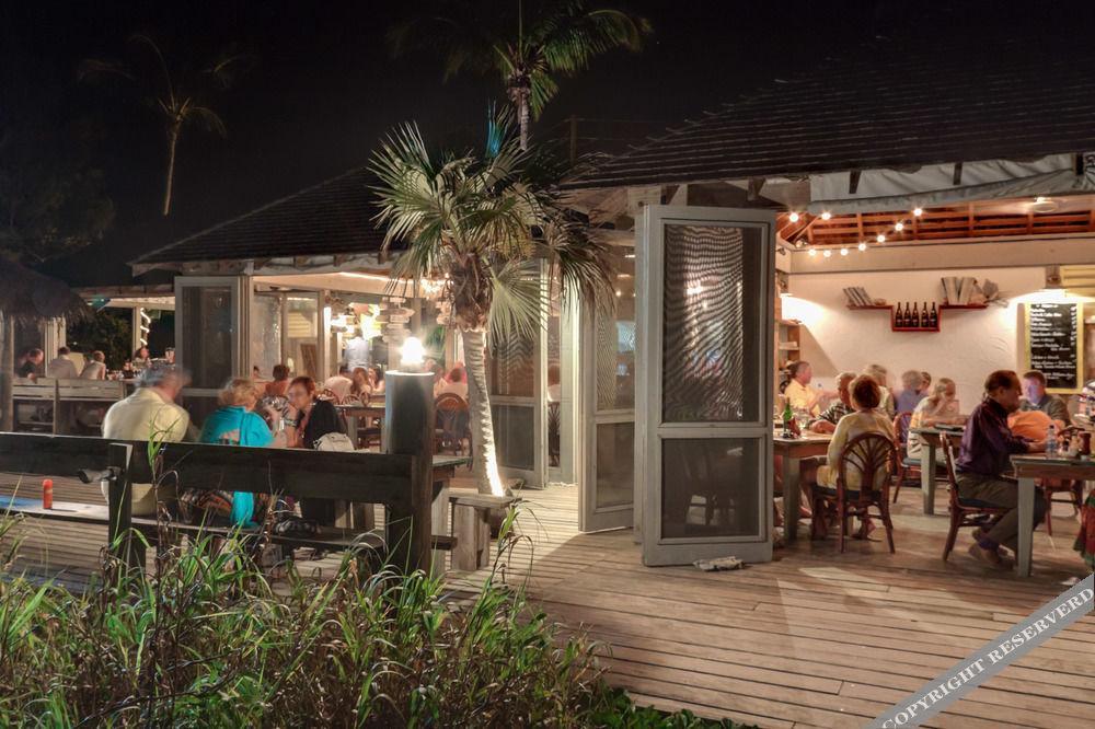 Aparthotel Pineapple Fields Governor's Harbour Esterno foto