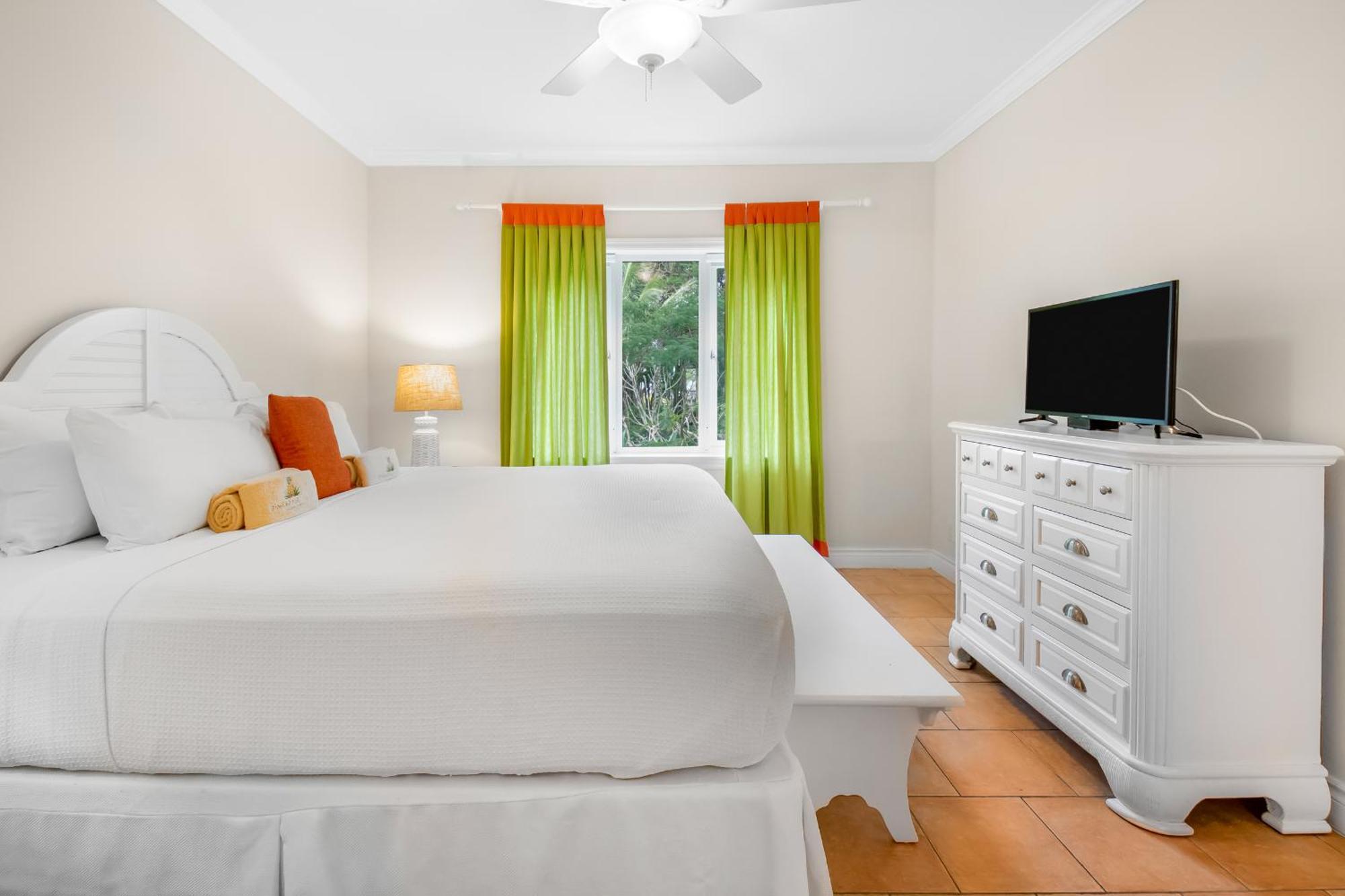 Aparthotel Pineapple Fields Governor's Harbour Esterno foto