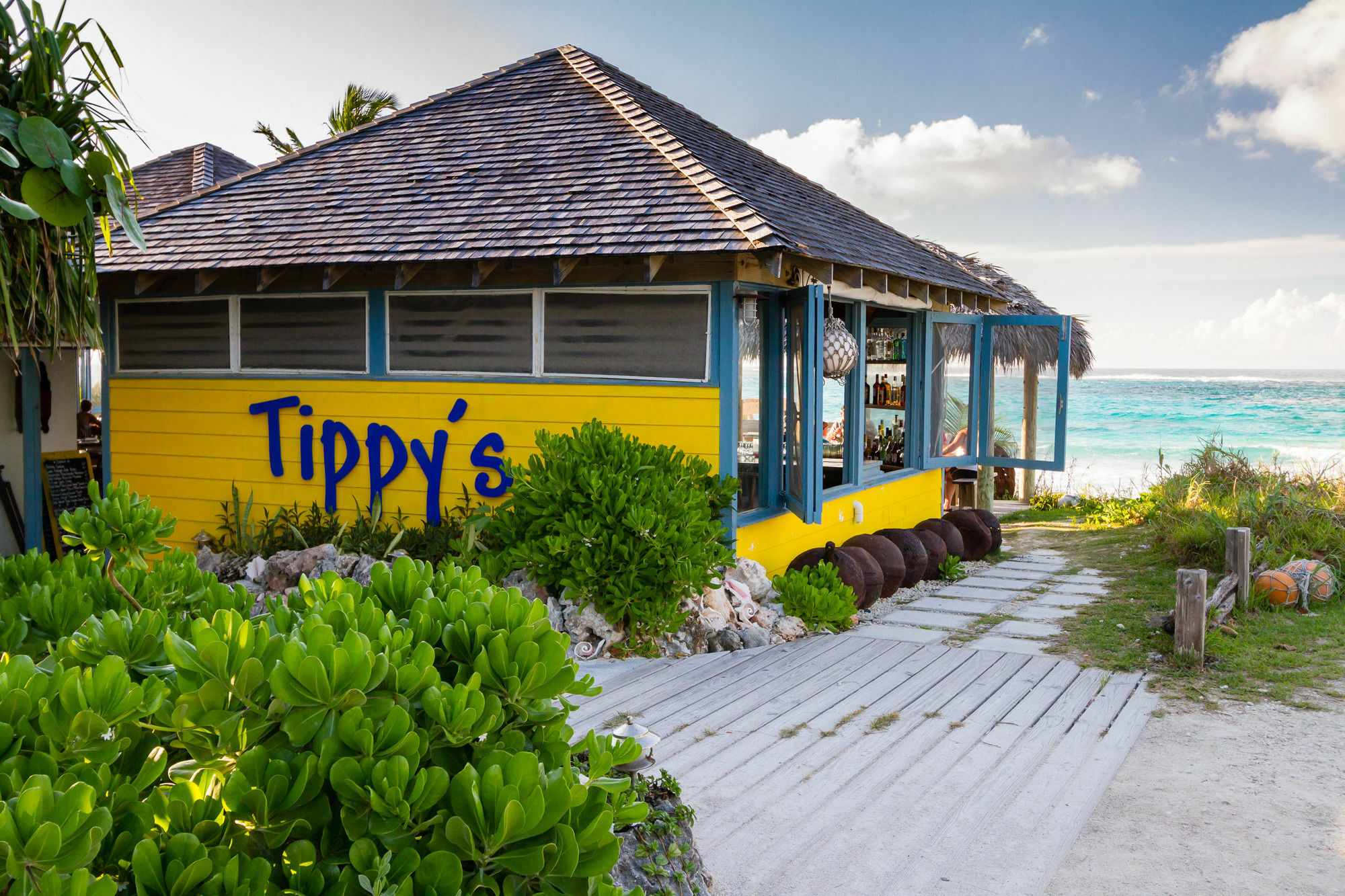Aparthotel Pineapple Fields Governor's Harbour Esterno foto